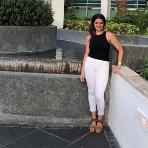 Meet your Posher, Linda